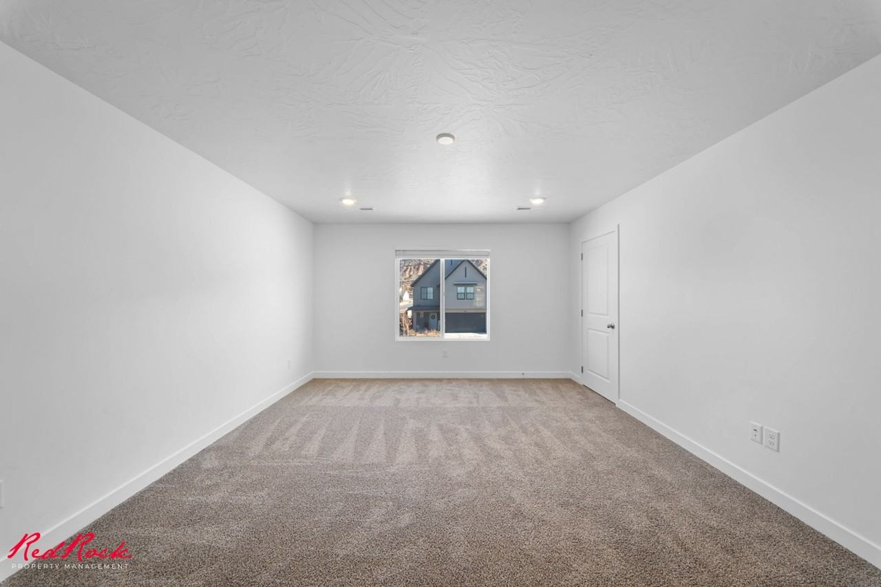 1868 S Wolverine Way - Photo 3 of 50