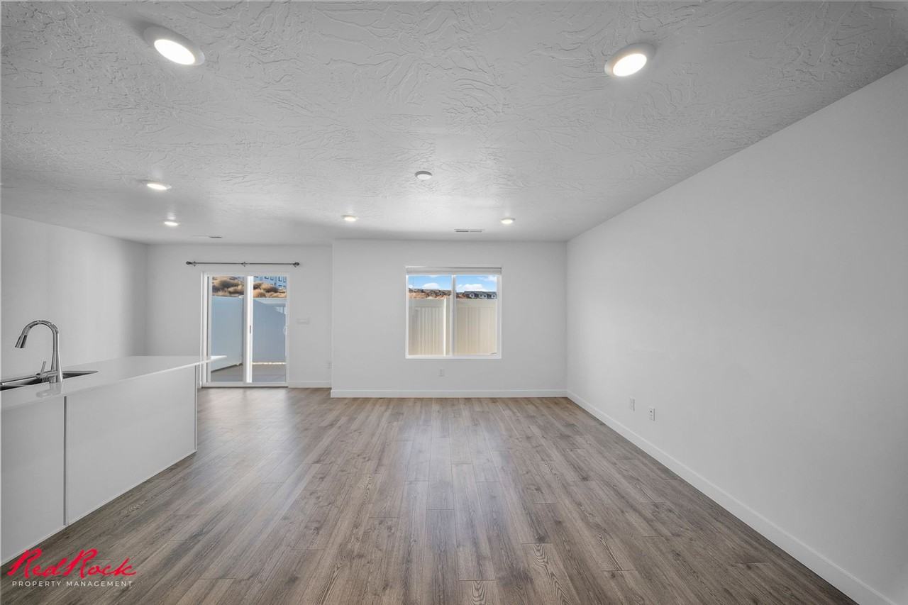 1868 S Wolverine Way - Photo 6 of 50