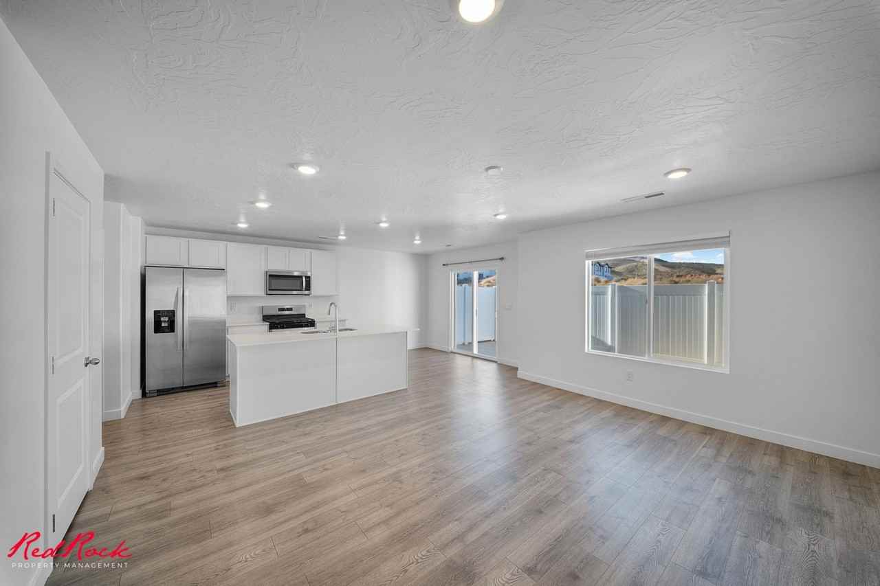 1868 S Wolverine Way - Photo 6 of 50