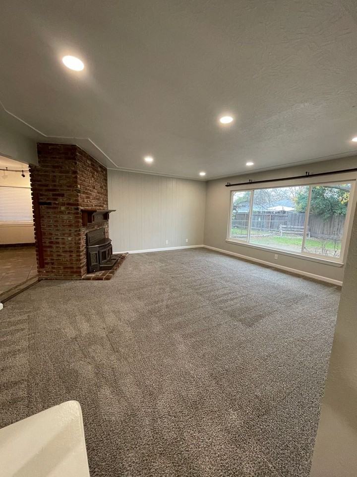 4014 E Fedora Ave - Photo 6 of 19