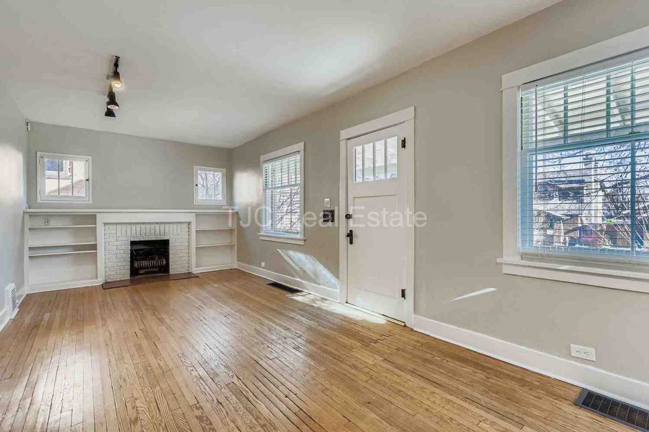 769 Monroe St - Photo 5 of 15