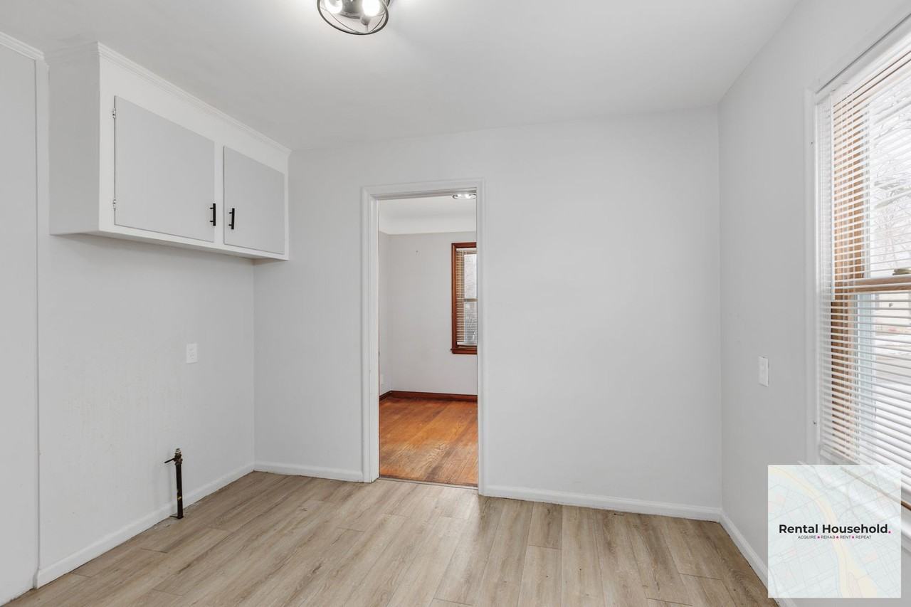 15280 Faircrest St - Photo 2 of 18