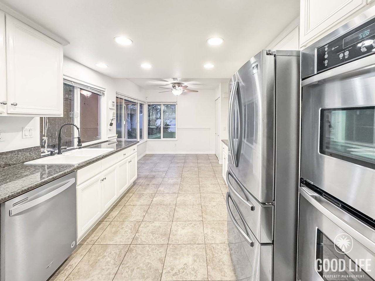 25521 Alisal Ave - Photo 7 of 50