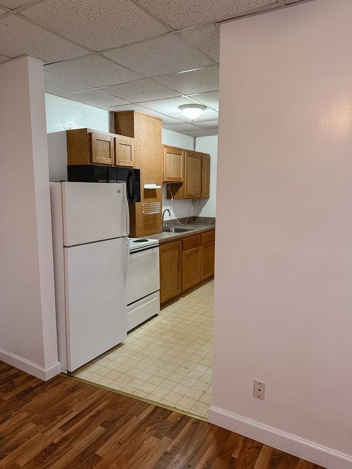 308 Fairgrounds Rd - Photo 2 of 5