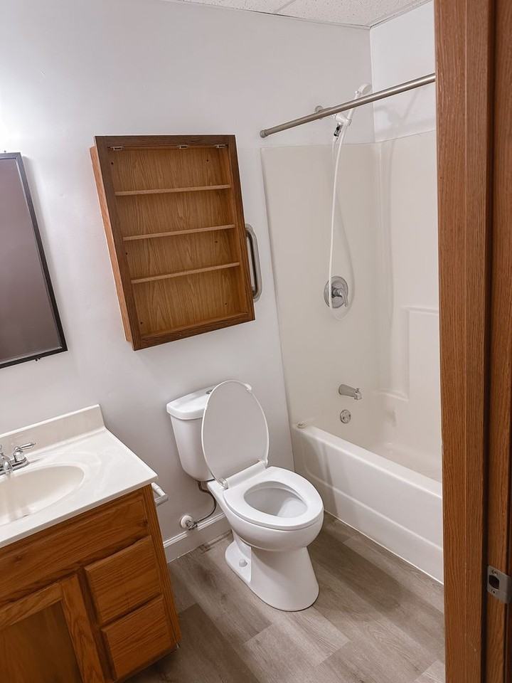 308 Fairgrounds Rd - Photo 4 of 5