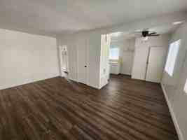 featured image of 15221 S Raymond Ave