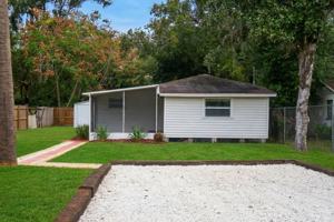 featured image of 4829 6th St