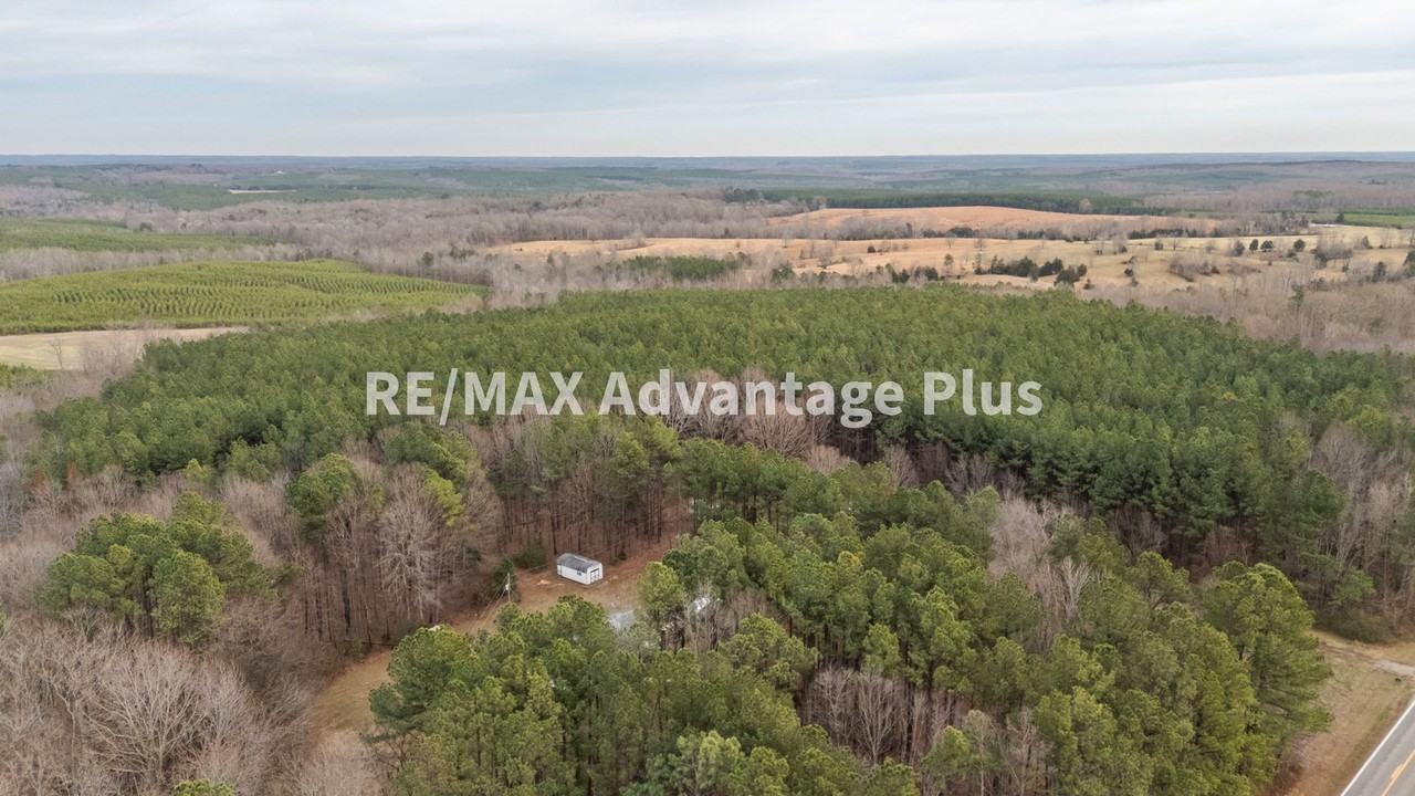 3515 Scuffletown Rd - Photo 2 of 36