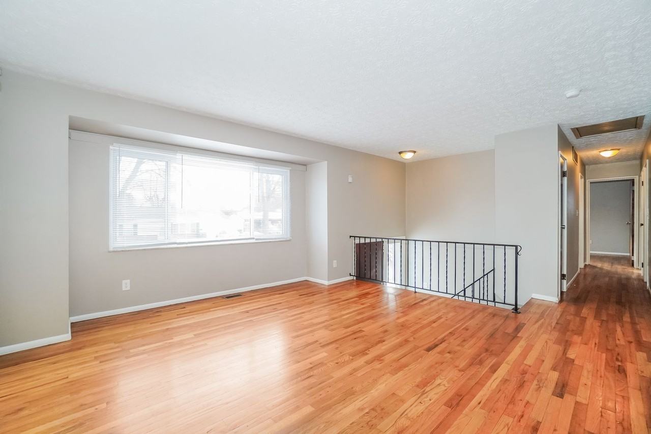 2928 Landon Dr - Photo 5 of 18