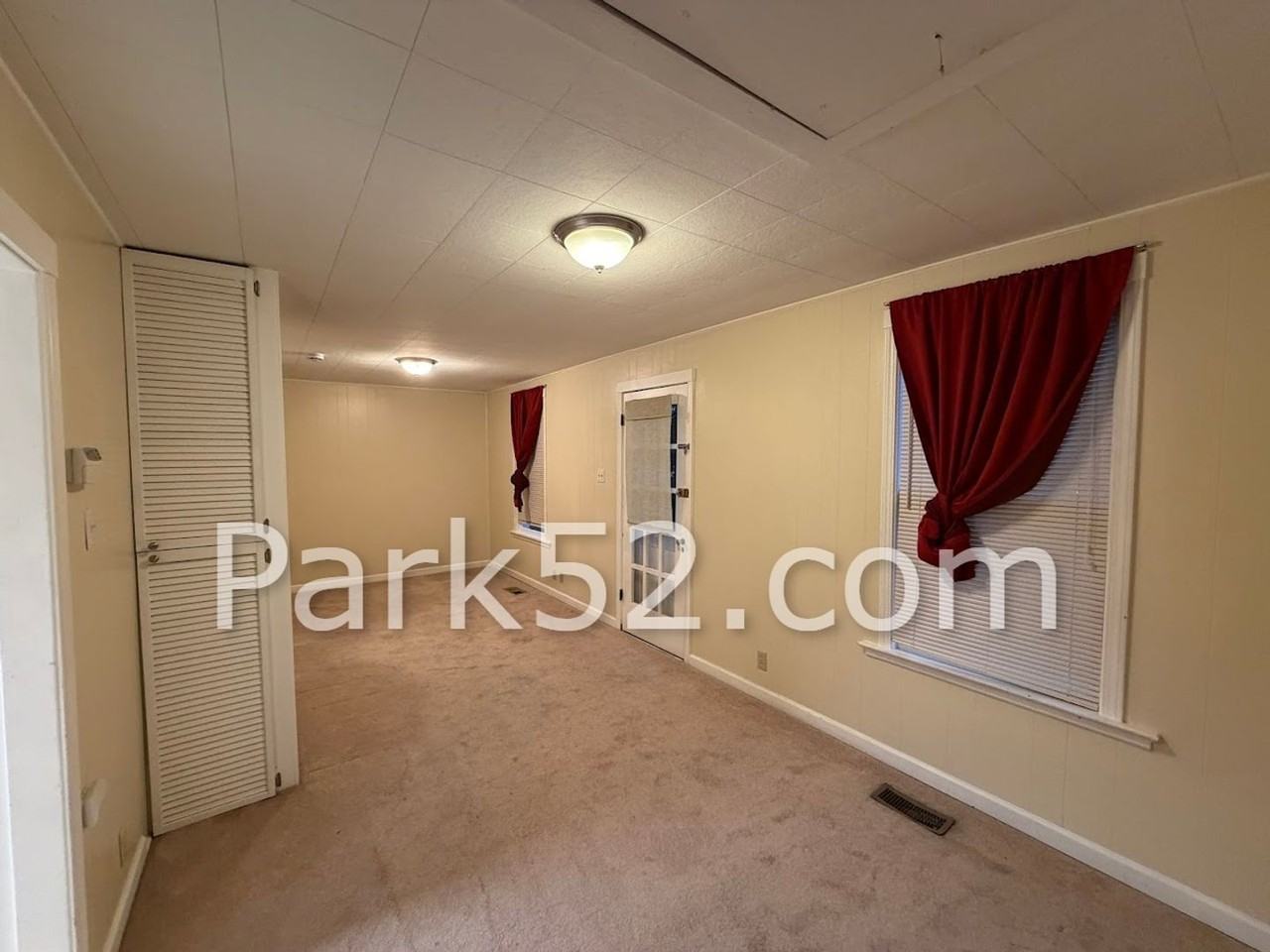 3420 1/2 N 27th St - Photo 7 of 9