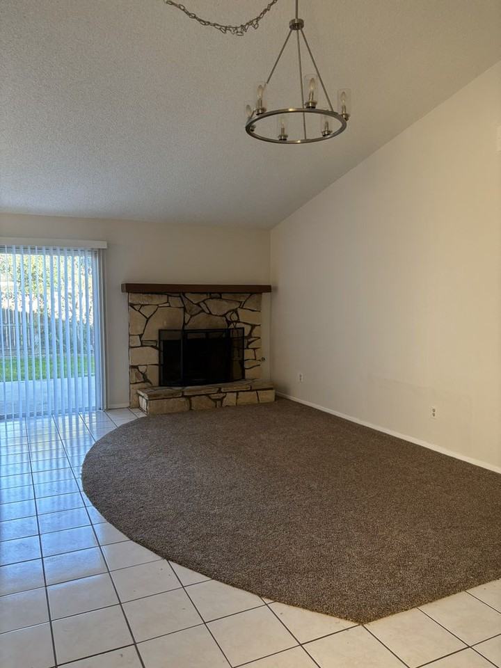 928 Grapevine Rd - Photo 3 of 10