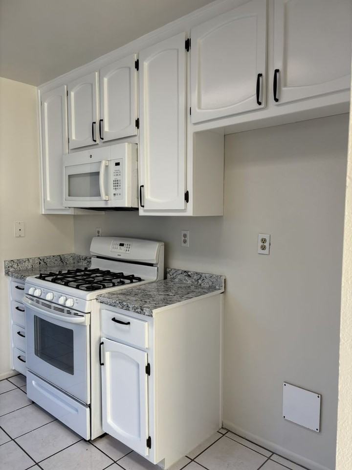 928 Grapevine Rd - Photo 5 of 10