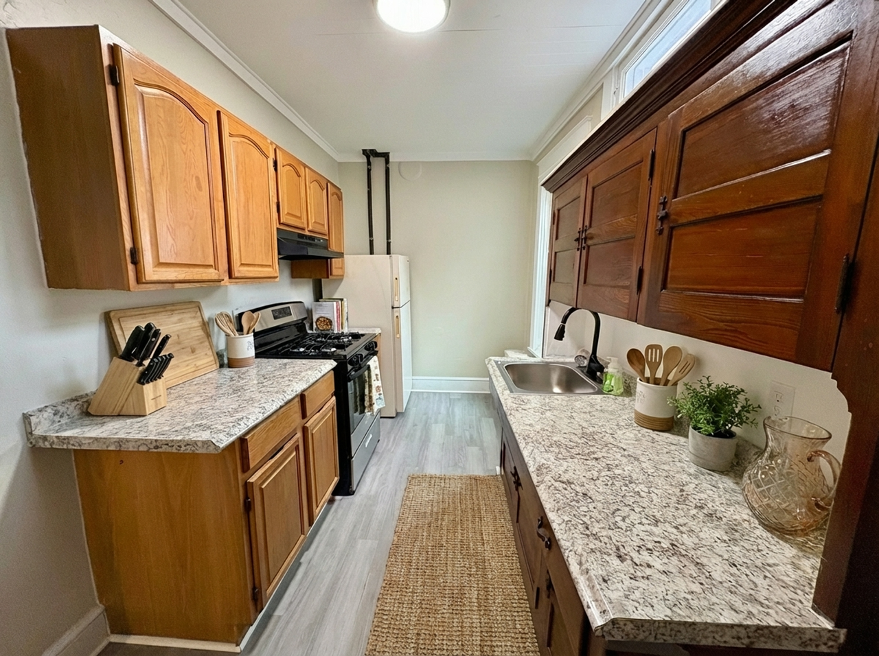 116 N Marshall St - Photo 3 of 33