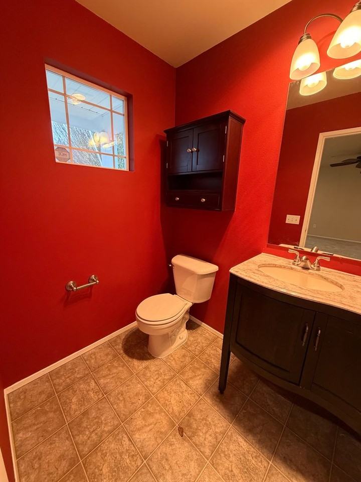 2764 Arnold St - Photo 5 of 17