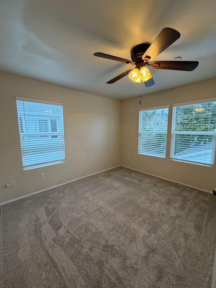 2764 Arnold St - Photo 7 of 17