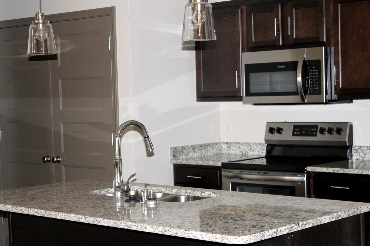 Emmett Place Apartments - Photo 3 of 38