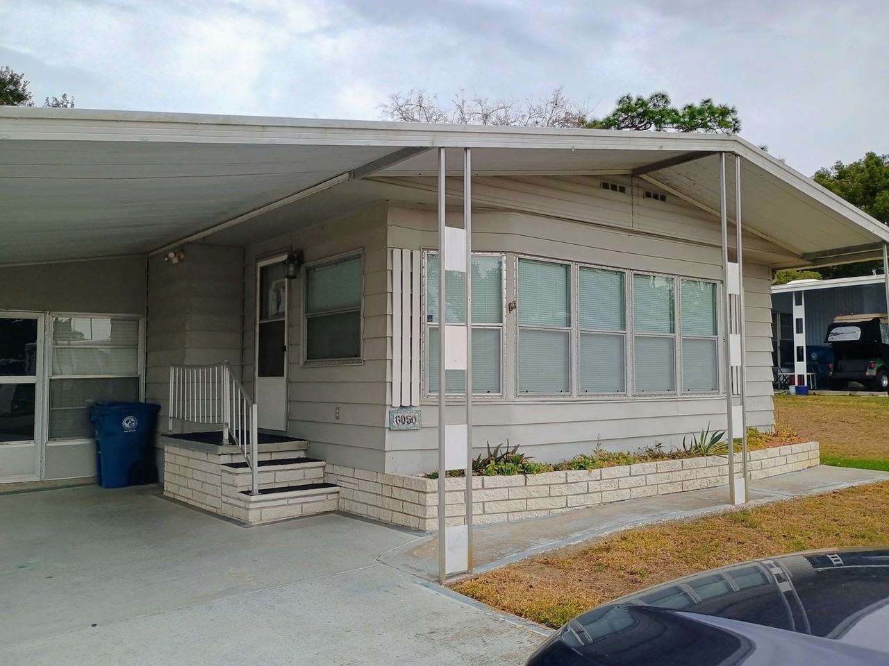 8050 Montrose Ave - Photo 2 of 21