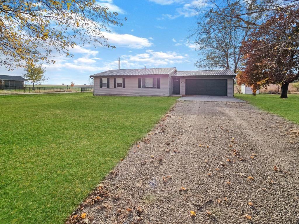 13655 240th Ave - Photo 2 of 17