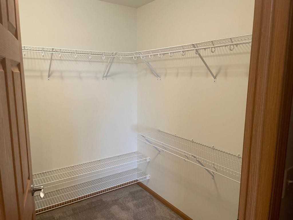 800 Angel Ct - Photo 6 of 16