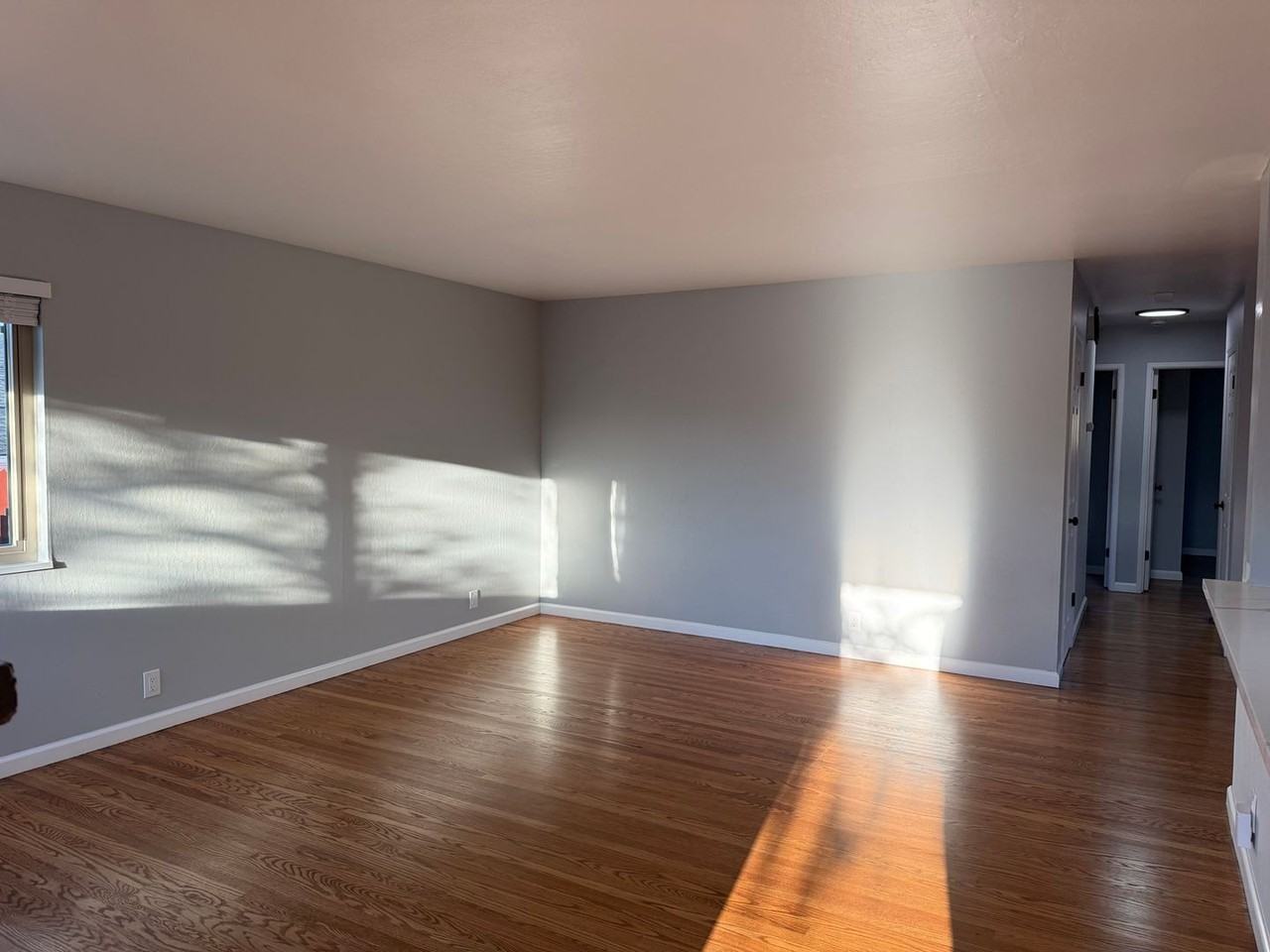 2615 Henry Ave - Photo 6 of 25