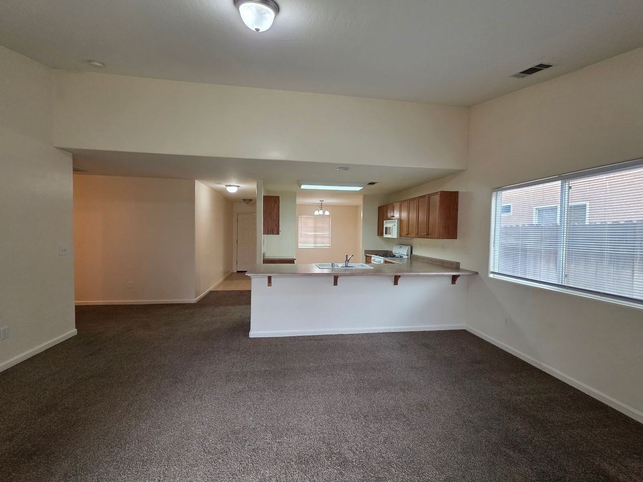 11805 Holabird Ave - Photo 3 of 15