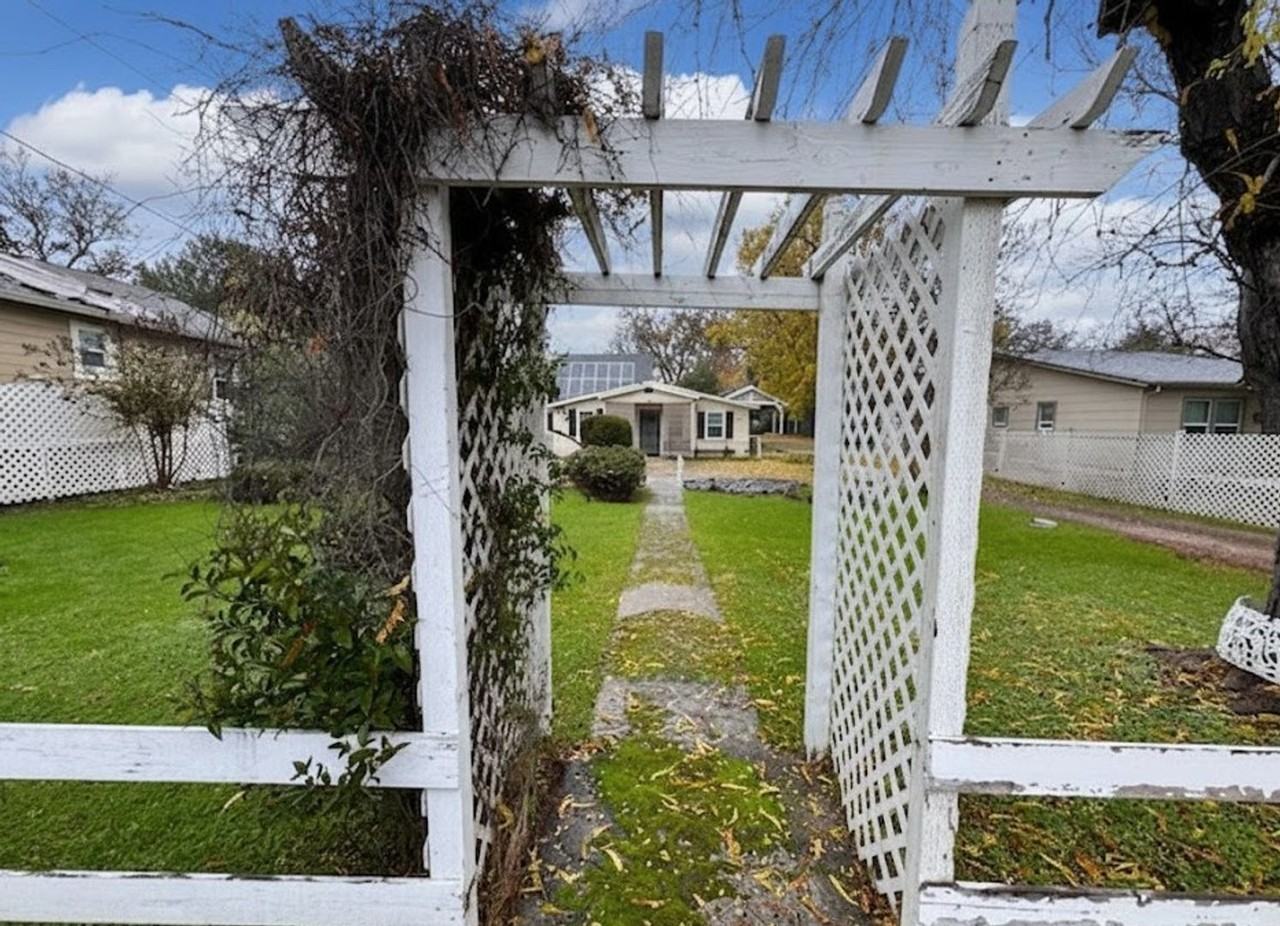 SHAS2352 - Photo 2 of 42