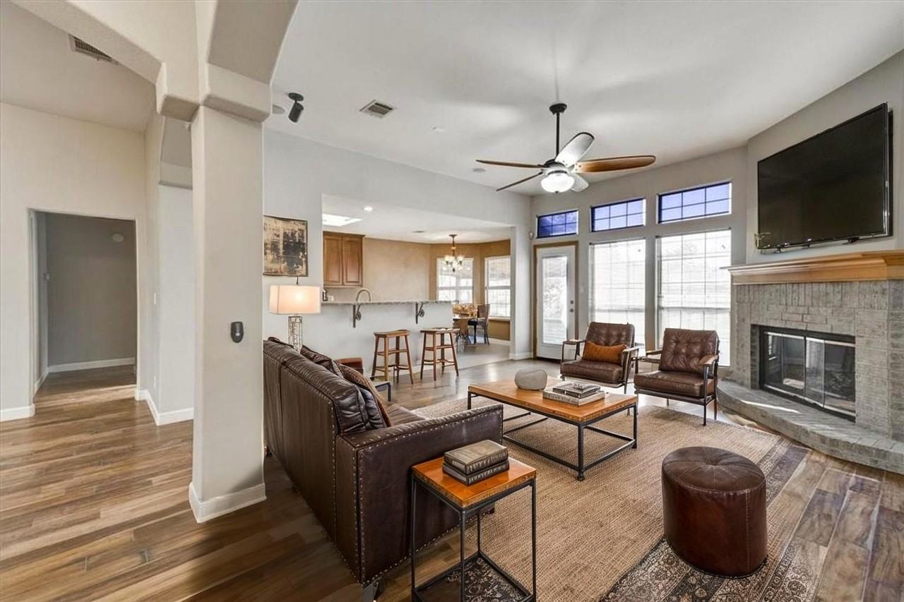 21415 Boggy Ford Rd - Photo 7 of 45