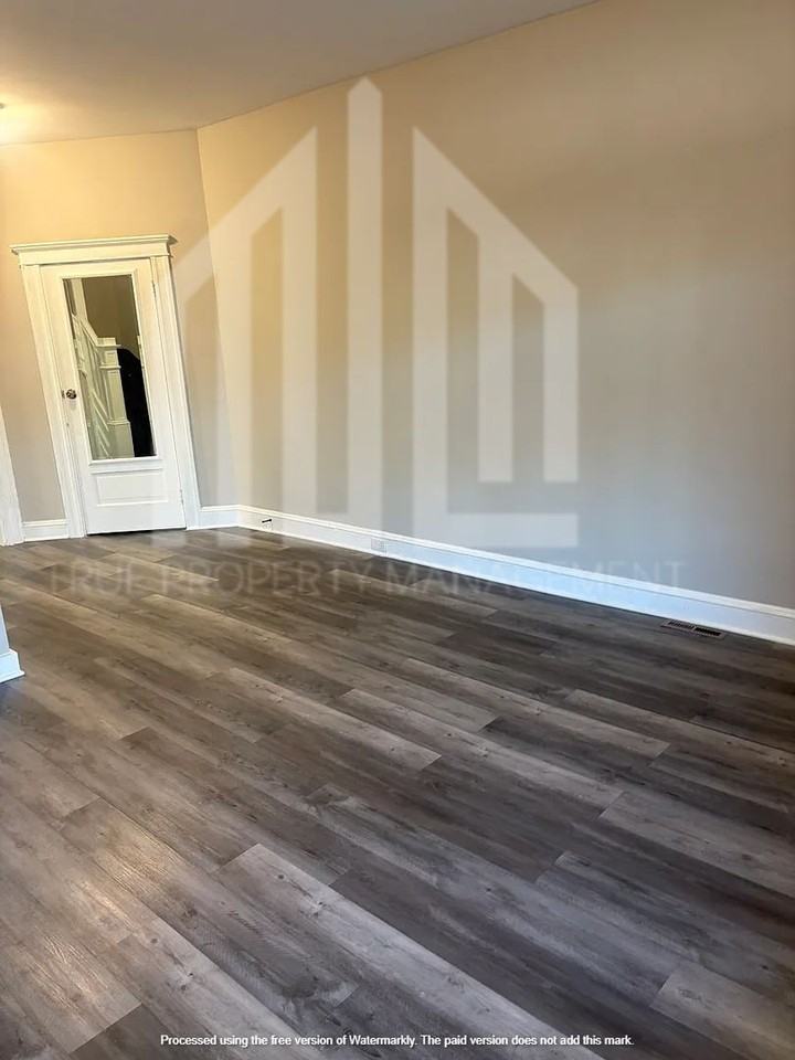 2917 Winchester St - Photo 6 of 7