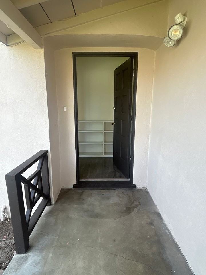 9914 Daines Dr - Photo 4 of 22