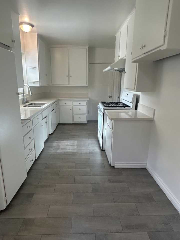 9914 Daines Dr - Photo 7 of 22