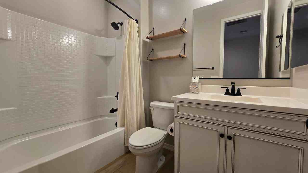 18418 W Sunbelt Dr - Photo 6 of 29