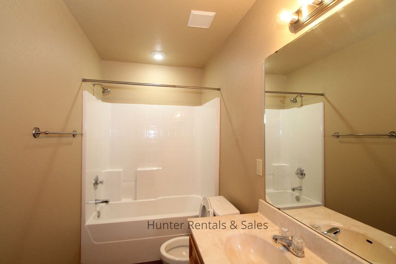 3300A Alicante Ct - Photo 6 of 18