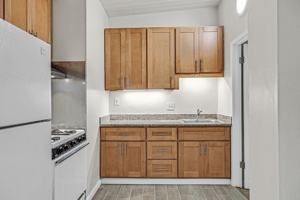 featured image of 740 27th St
