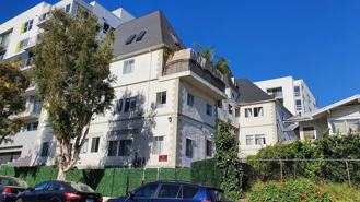 722 S Manhattan Place - Photo 1 of 1