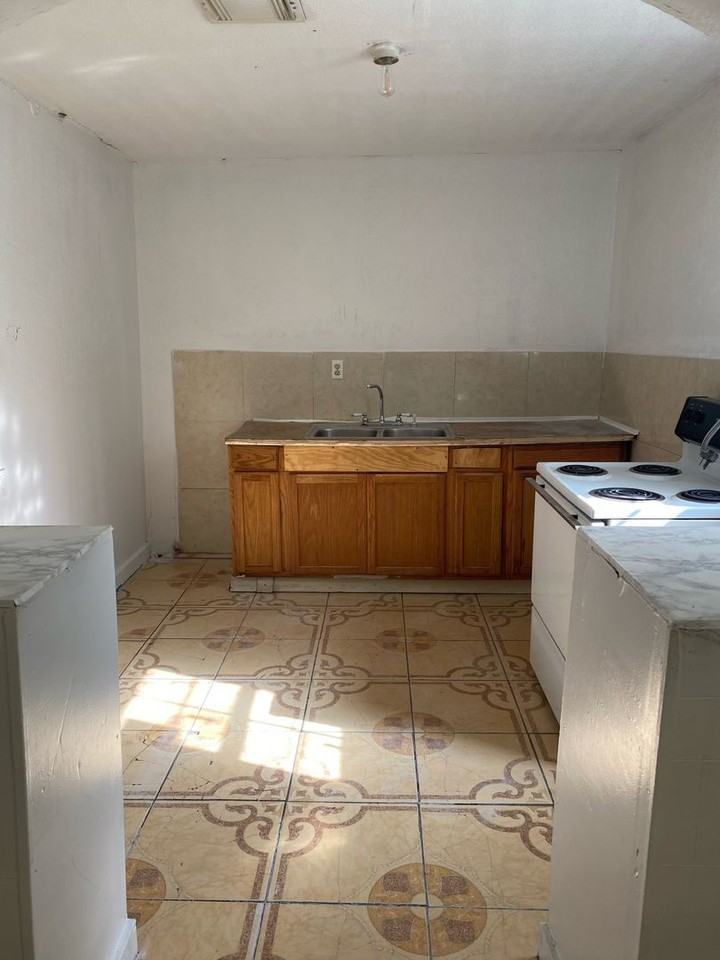 7407 Avenue I - Photo 3 of 9