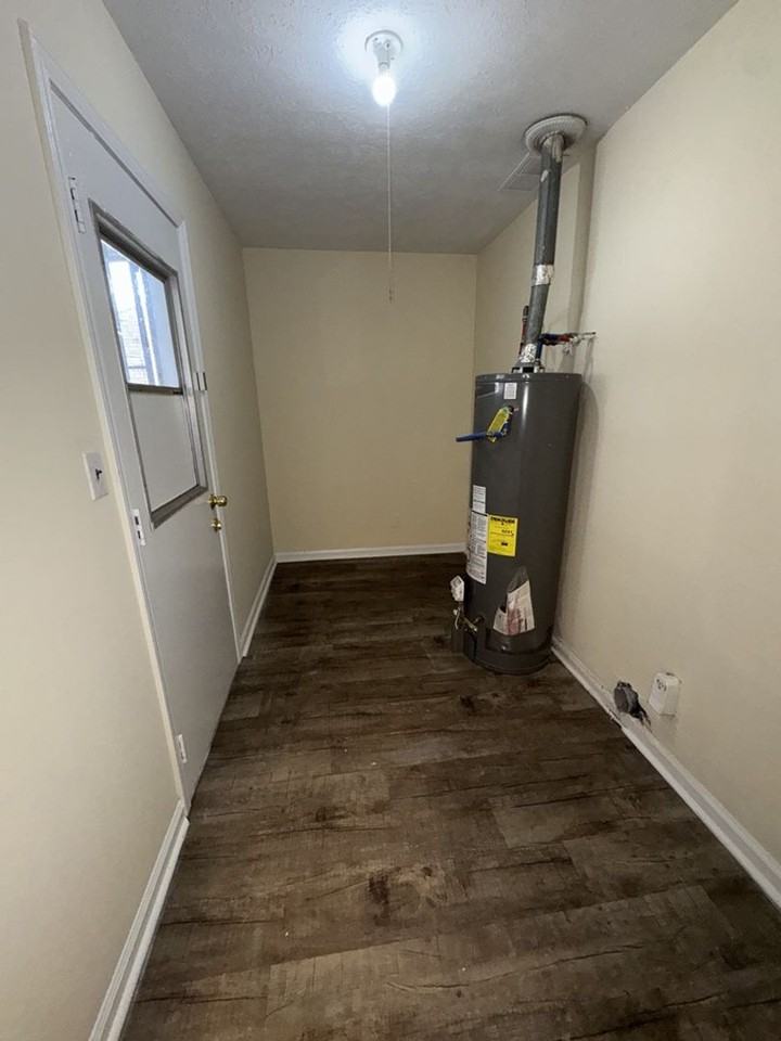 1127 Harness Dr - Photo 6 of 13