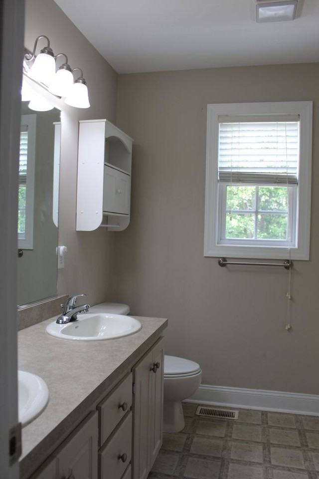 500 Johnson Branch Rd - Photo 7 of 11