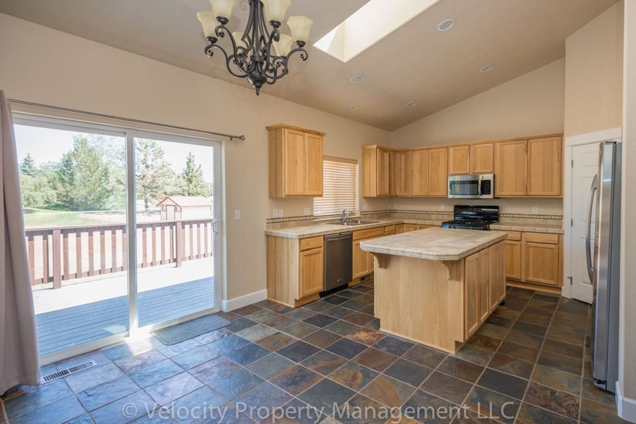 63422 Conger Ct - Photo 5 of 20