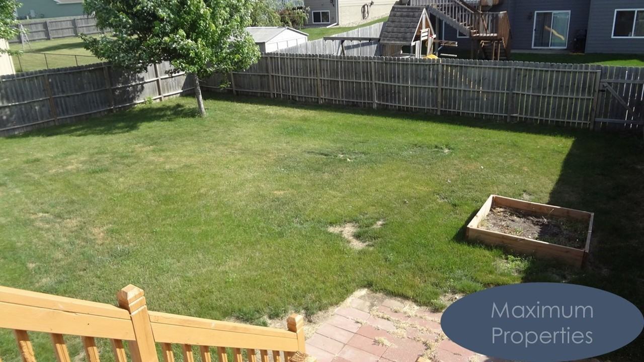 5513 W Oakcrest Dr - Photo 4 of 22