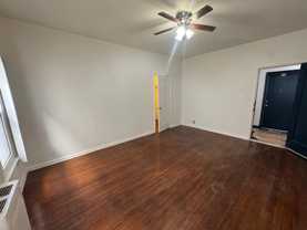 4226A - Photo 1 of 1