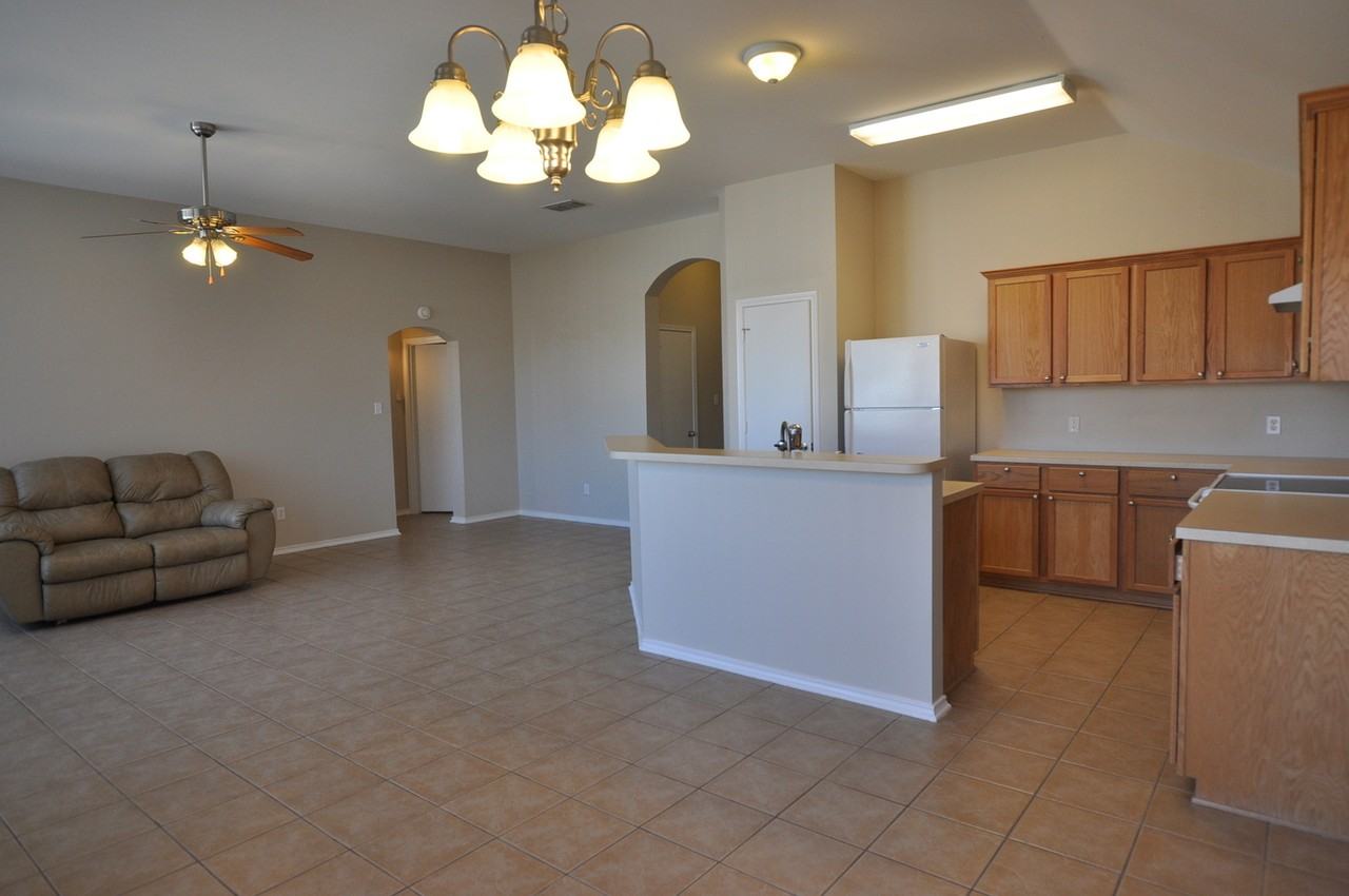 6932 La Hacienda Dr - Photo 4 of 20