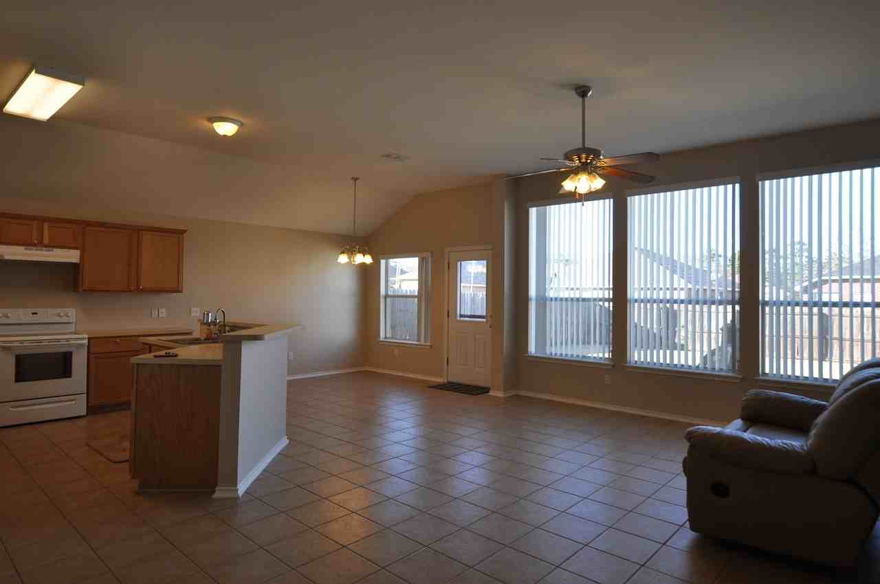 6932 La Hacienda Dr - Photo 5 of 20