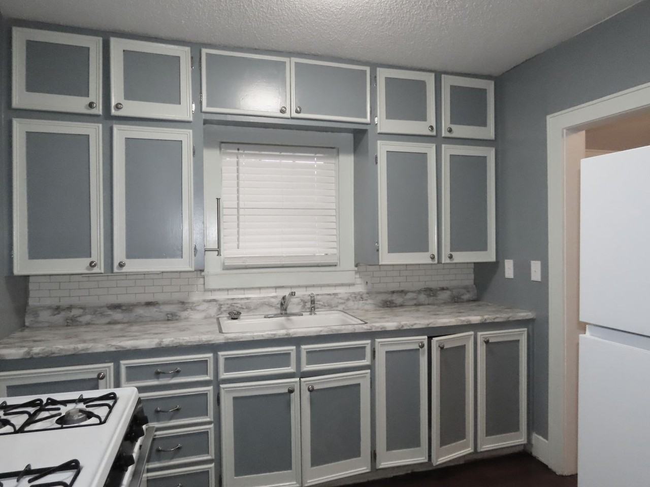 502 S Fannin Ave #201 - Photo 6 of 16