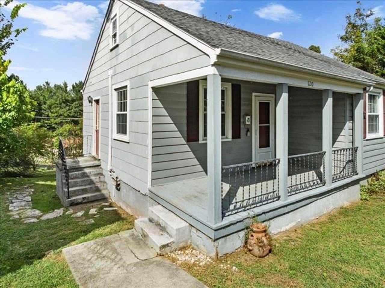 120 Monroe St - Photo 3 of 25