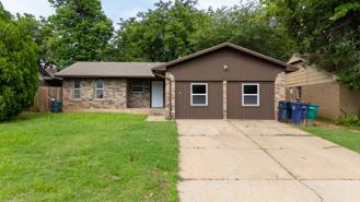 5017 S Briarwood Dr - Photo 1 of 1