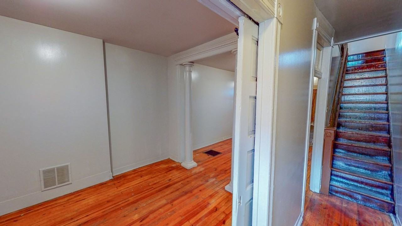 1625 Darley Ave - Photo 2 of 13