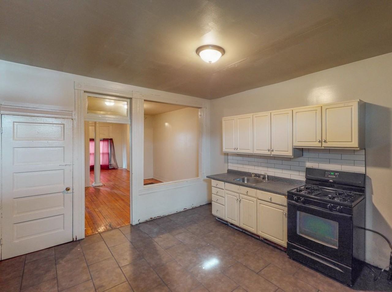 1625 Darley Ave - Photo 5 of 13