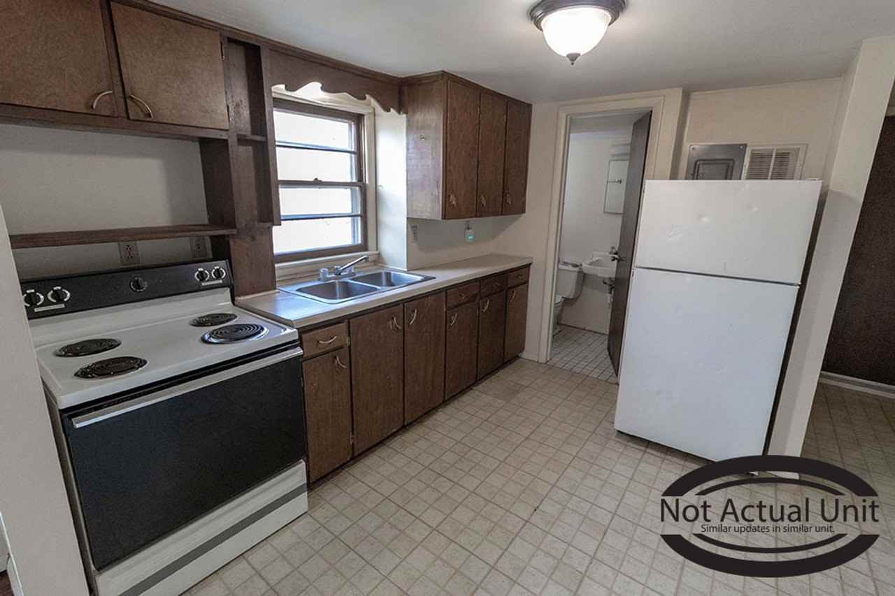 2929 Northland Dr - Photo 3 of 8