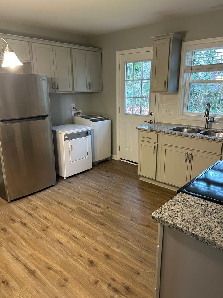 128 Turner St - Photo 3 of 10