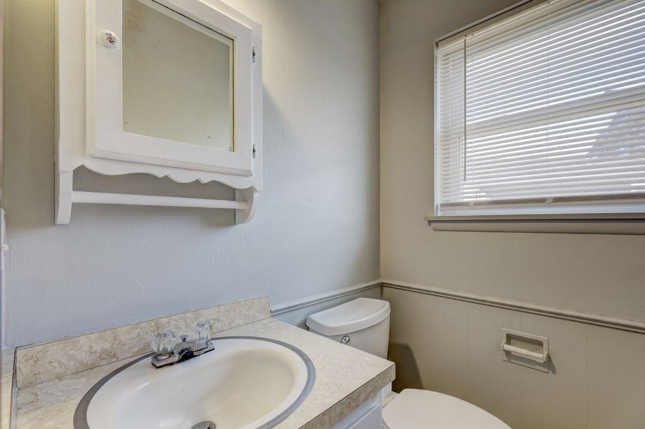 1300 Winnipeg Dr - Photo 6 of 20